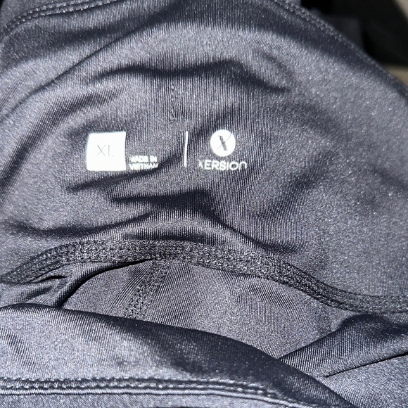 Xersion Black Leggings Stretchy Form-Fitting Design - Picture 4 of 4